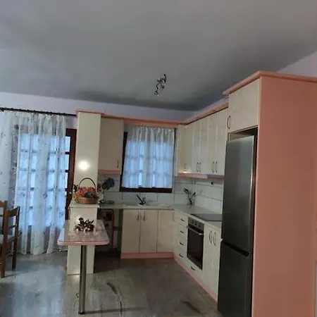 Apartment Luxury Nea Vrasna