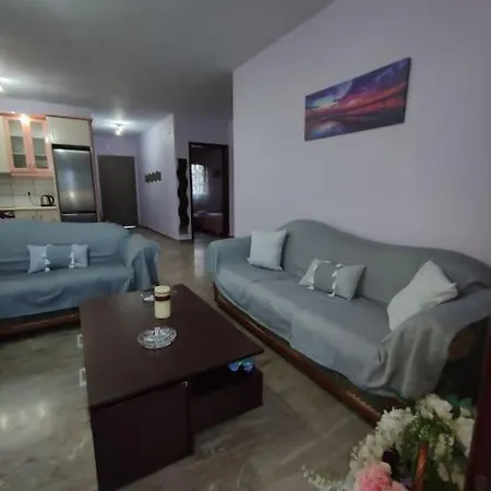 Luxury * Nea Vrasna