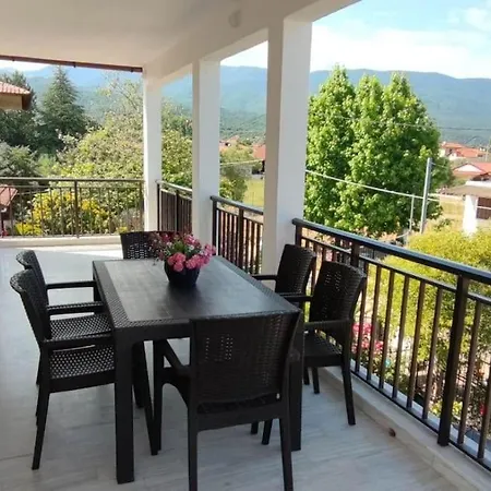 Luxury Apartment Nea Vrasna
